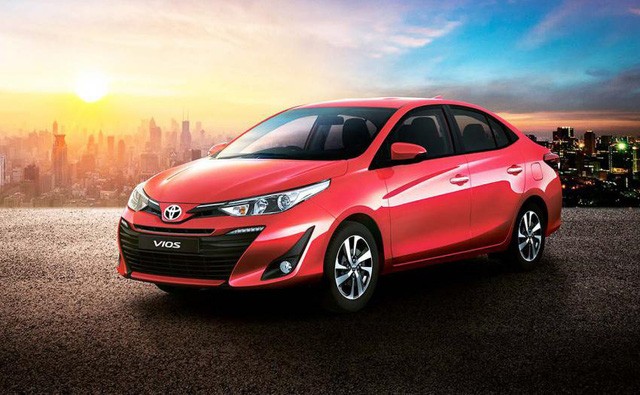 Đồng loạt ra mắt ở cả 2 nước trong khu vực Đông Nam Á là Lào và Campuchia, mẫu xe  ôtô Toyota Vios 2018 khá được chú ý vì vừa có mức giá rẻ cụ thể phiên bản 1.3G có giá 19.300 USD (tương đương 440 triệu đồng). Trong khi đó, bản 1.3G có giá 21.600 USD (tương đương 492 triệu) vừa có nhiều nâng cấp mới hiện đại hơn.